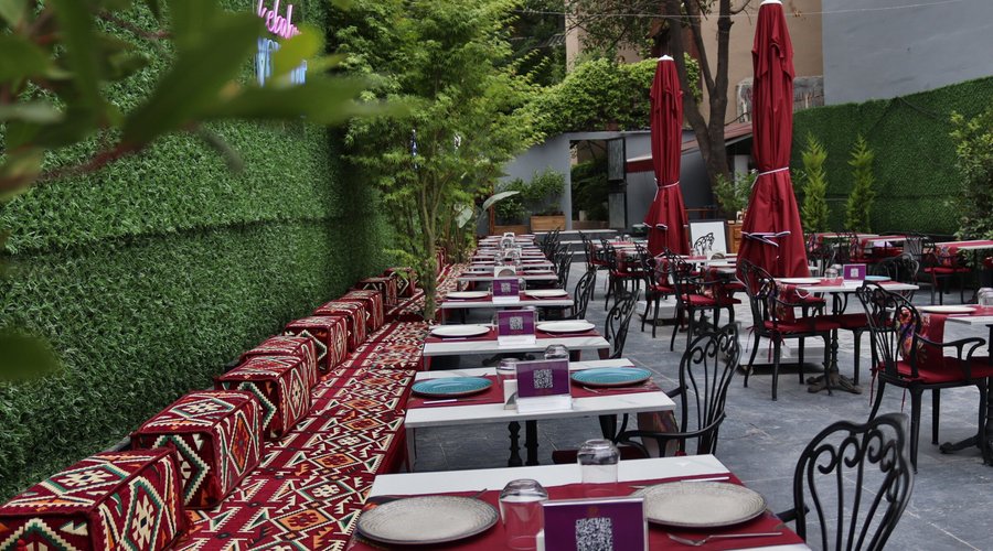 Silence Garden at the hearth of old city