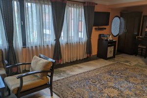 Room & Suite