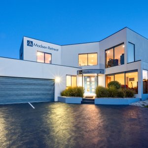Madsen Retreat Exterior