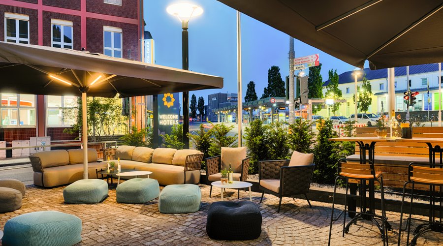 Welcome Parkhotel Euskirchen Terrasse Nacht