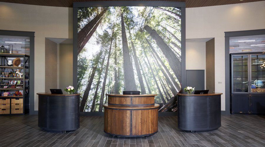 Archer Hotel Redmond Front Desk