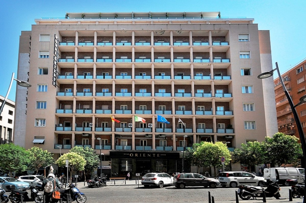 è un albergo solo per coppie - Recensioni su Kursaal Hotel, Napoli -  Tripadvisor