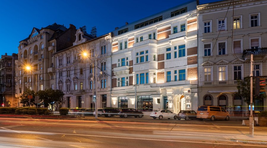Hotel Facade