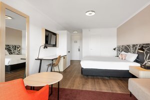 Room & Suite