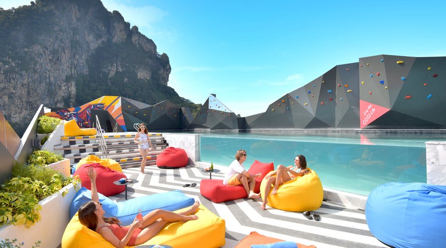 Pool Lifestyle 3