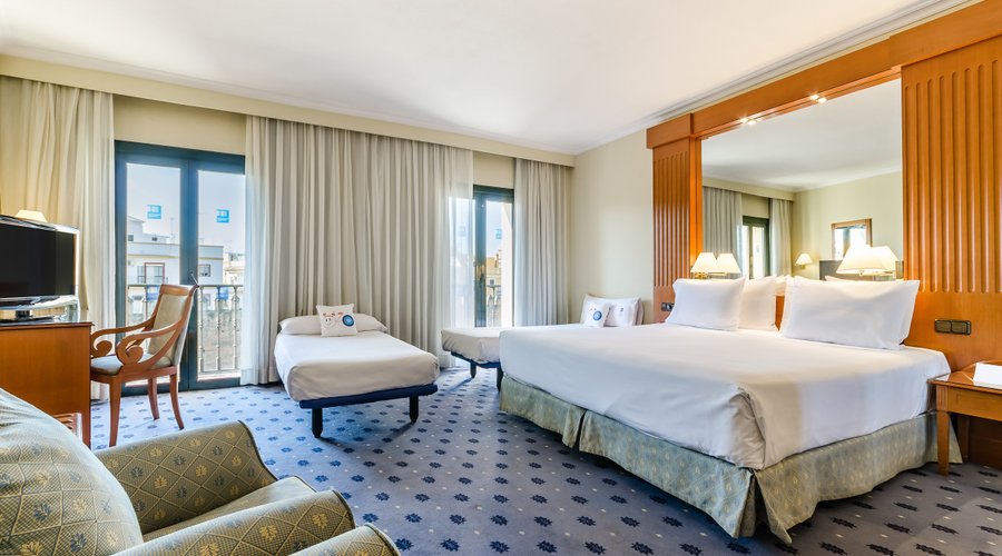 Hotel Sevilla Macarena Family Room
