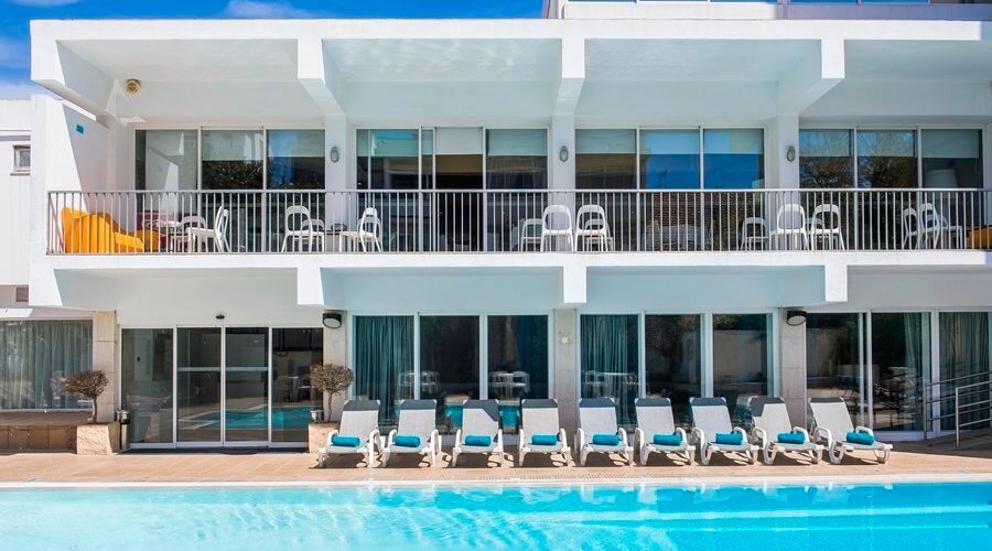 003242 Pool
