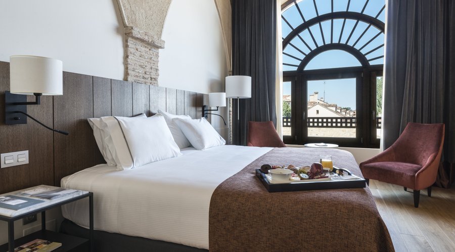 Other Hotel Services/Amenities