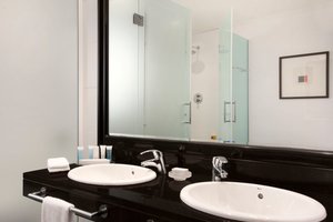 Room & Suite