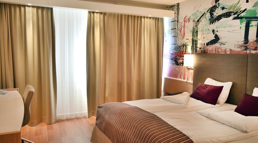 DBL STANDARD DOUBLE ROOM BED