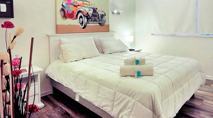 086577 Guest Room