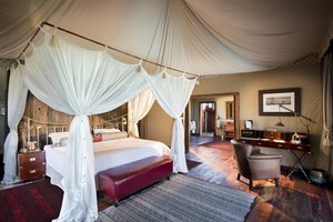 Room & Suite