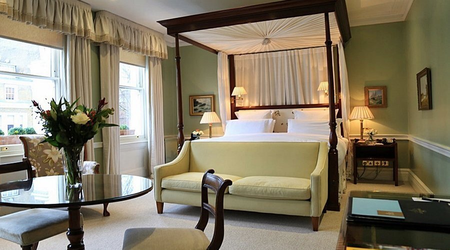 609053 Guest Room