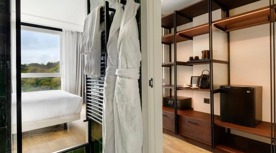 C10E13 Guest Room