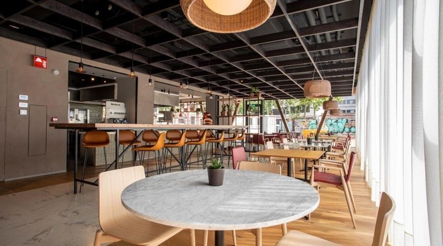 C23B10 Bar/Lounge