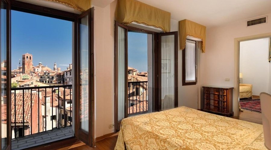 000675 Guest Room