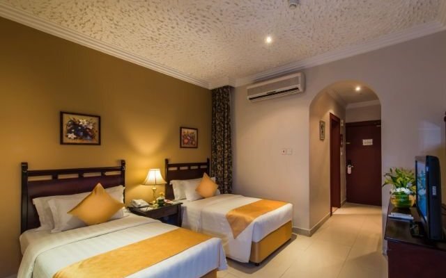 standard twin room