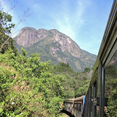 The window view of mountains on the Serra Verde Express.