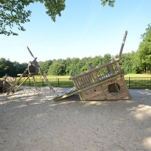 Hunzebergen Exterieur Speeltuin