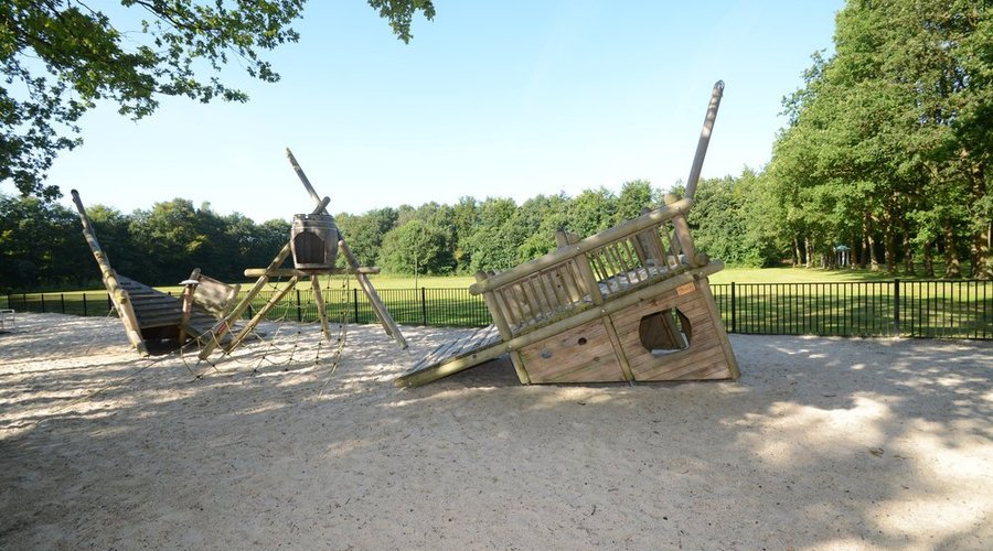 Hunzebergen Exterieur Speeltuin