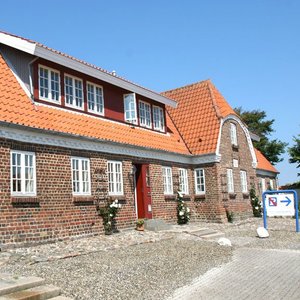 Exterior Front 2
