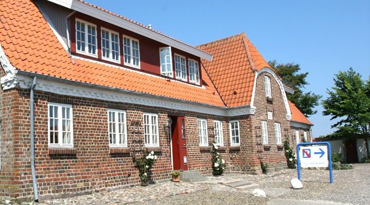 Exterior Front 2