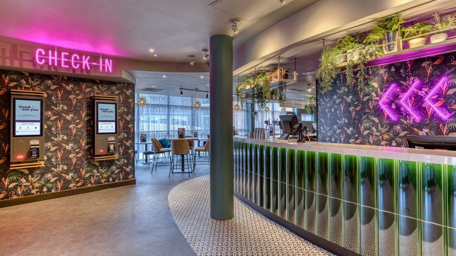 Premier Inn Durham City Centre (Walkergate) hotel reception