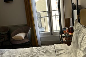 Room & Suite