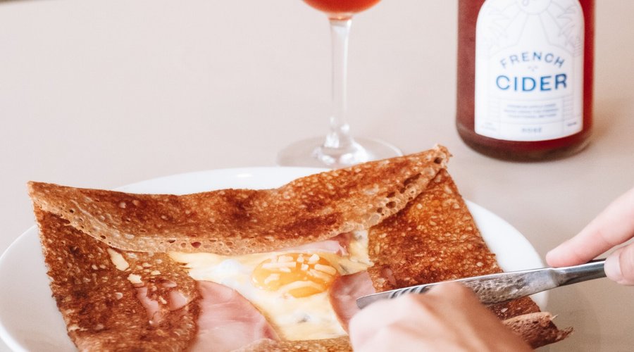 Flo's French Cider and a Galette Complete