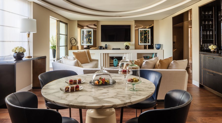 Hyde Park Suite Living Room
