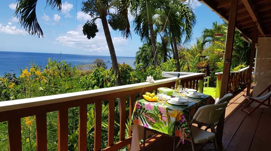 Sunset 2- Relax, eat & drink whilst watching the view in the Caribbean sunshine