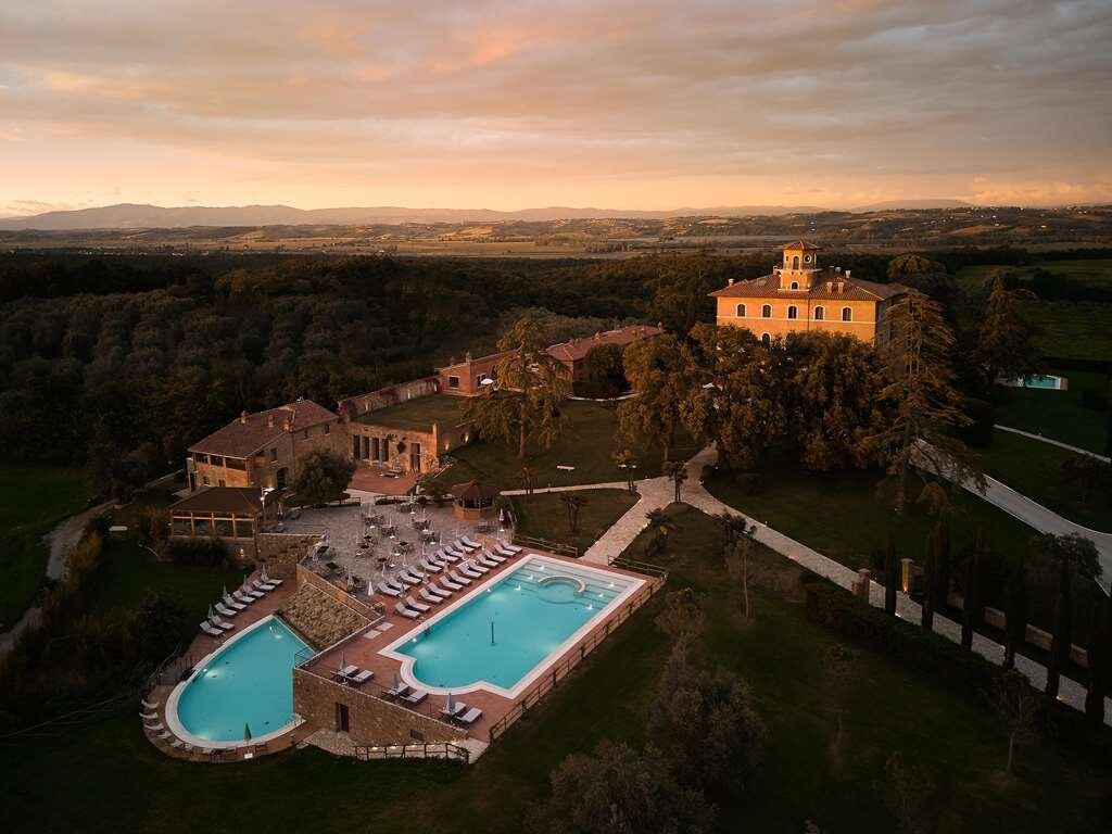 Старый дом увитый плющом. - отзыв о Agriturismo Nobile, Монтепульчано,  Италия - Tripadvisor