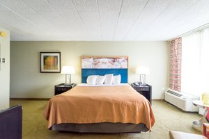 Room & Suite