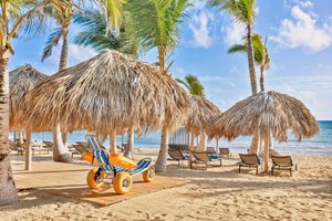 Piscina y playa