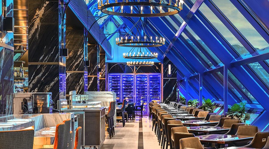 Oyster & Sushi Bar on the Sky Terrace