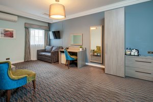 Room & Suite