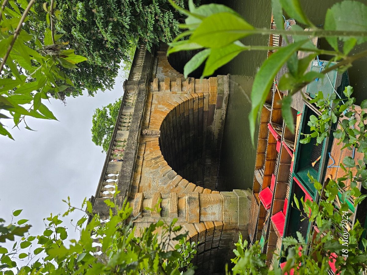 Magdalen Bridge Boathouse - Punting Tours - All You Need to Know BEFORE You  Go (2024)