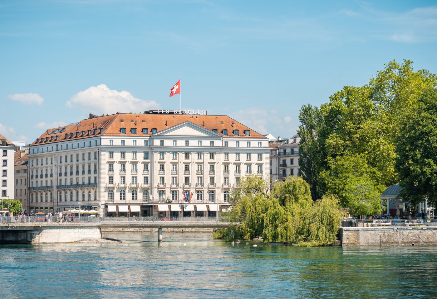 FOUR SEASONS HOTEL DES BERGUES GENEVA - Updated 2024 Prices & Reviews ...