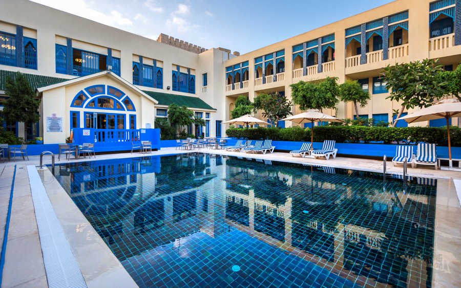 Piscine résidence El Bousten 