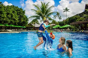 Piscina e praia