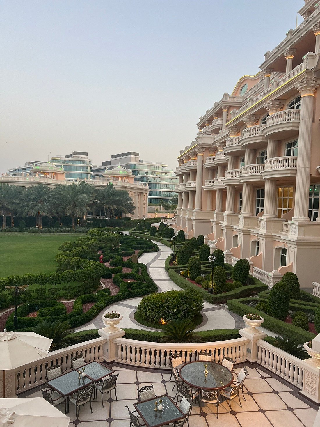 RAFFLES THE PALM DUBAI (Дубай) - отзывы, фото и сравнение цен - Tripadvisor