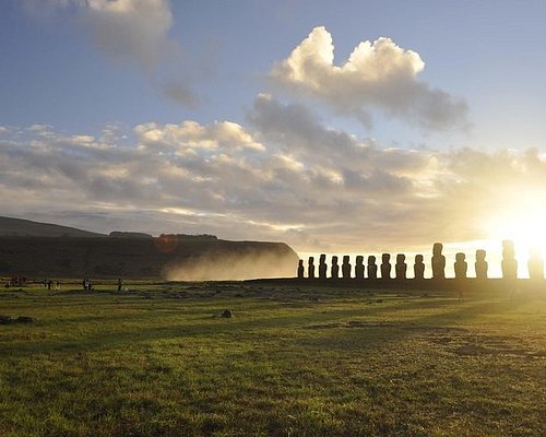 group tour easter island