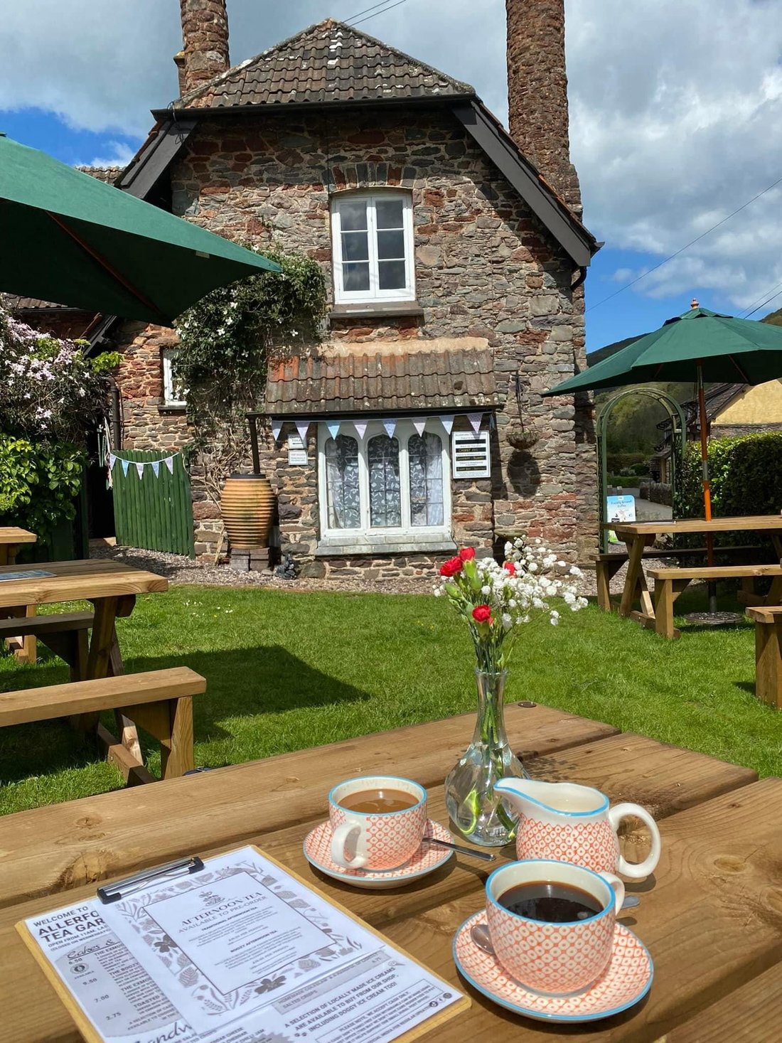 ALLERFORD VILLAGE SHOP, POST OFFICE & TEA GARDENS, Selworthy ...