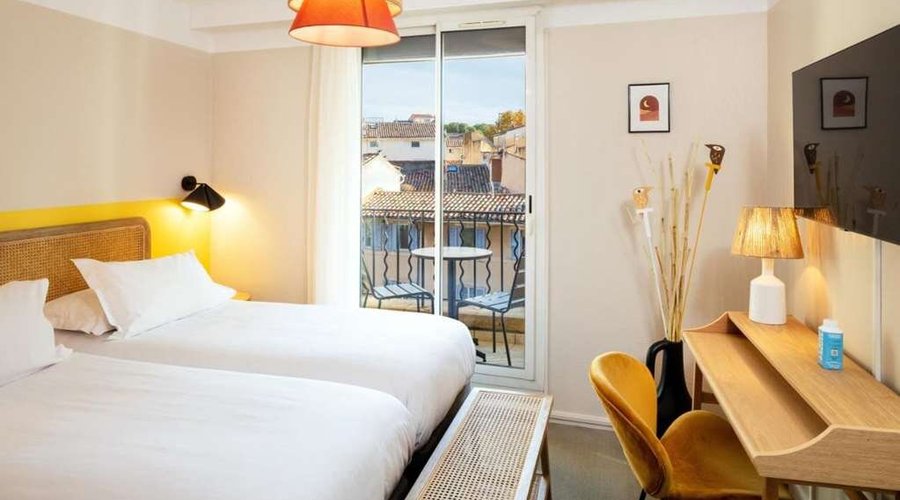 Guest room