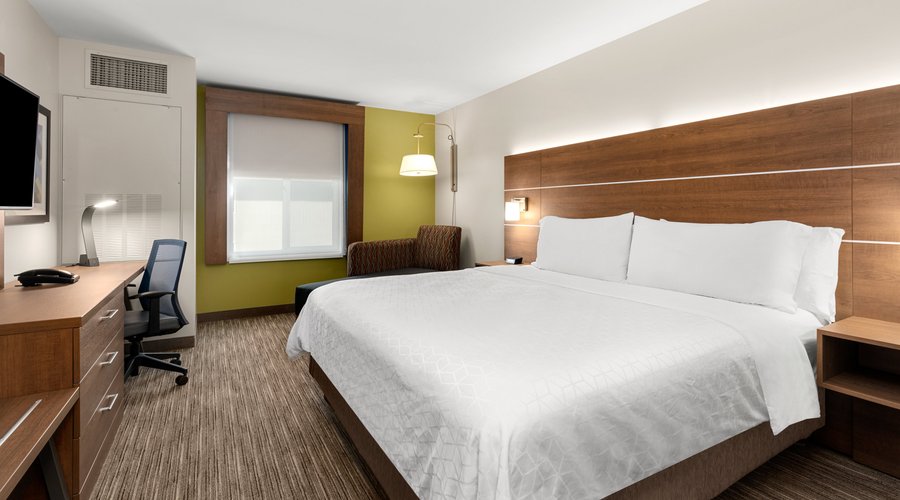 Come relax in our King bedroom! 