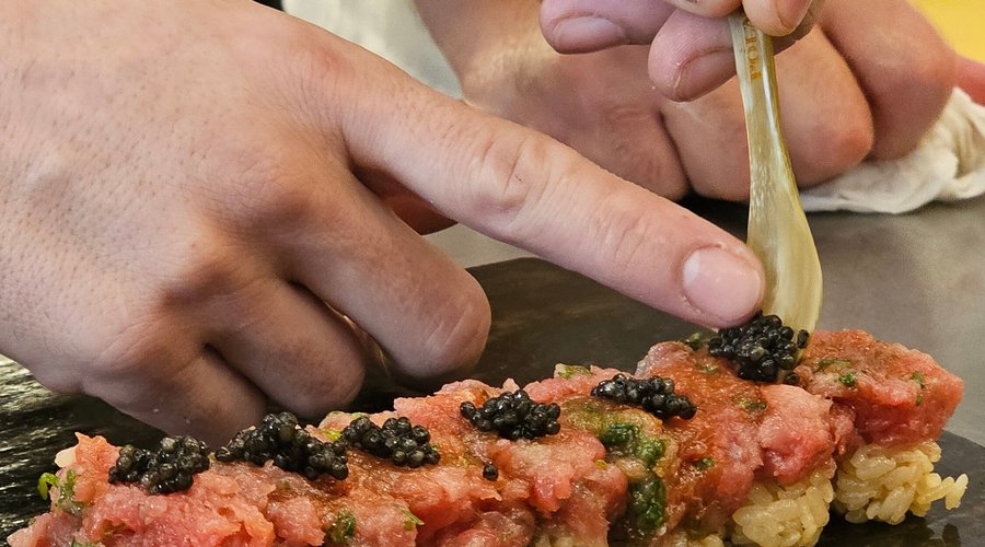 Oizumi Sushi image 4 - Full view