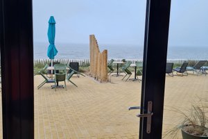 Piscina y playa