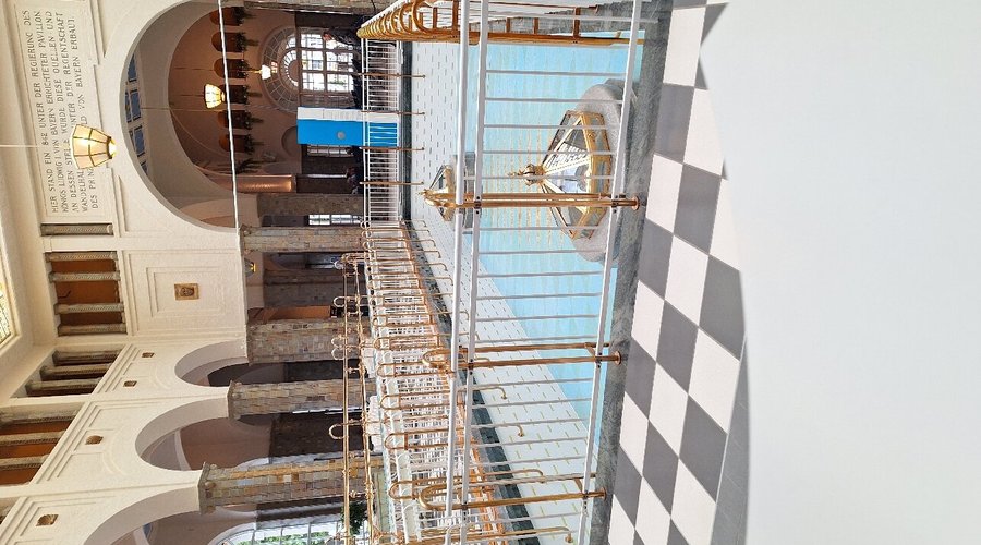 Regentenbau, Maxbrunnen, Wandelhalle mit Heilwasserausschank