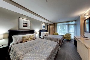 Room & Suite