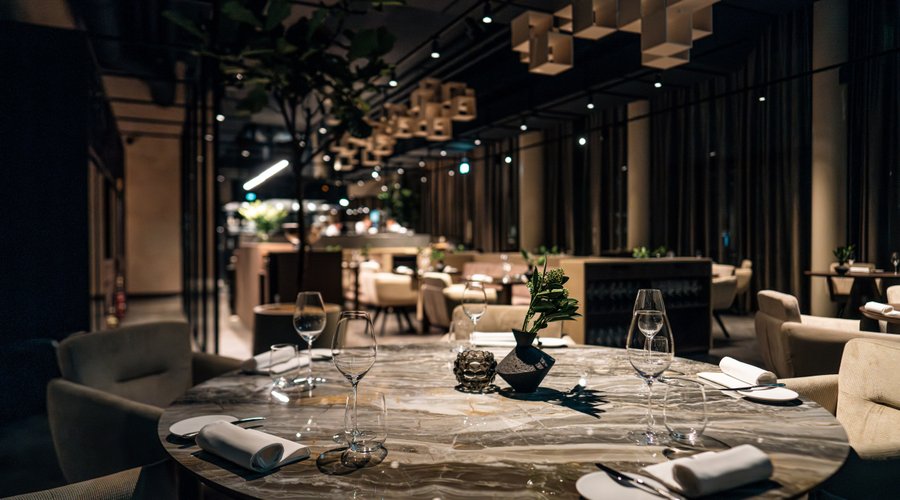 Restaurant Showw image 4 - Full view